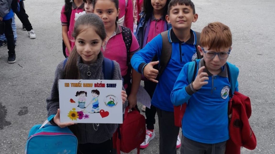 Dikmen İlkokulu’nda “En Temiz Sınıf” Uygulaması Başladı: İlk Kazanan 4/C Sınıfı Oldu!